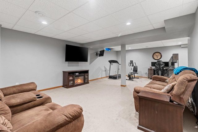 228 BOSWORTH LANE, Neenah, WI 54956