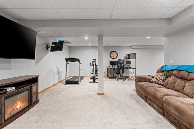228 BOSWORTH LANE, Neenah, WI 54956
