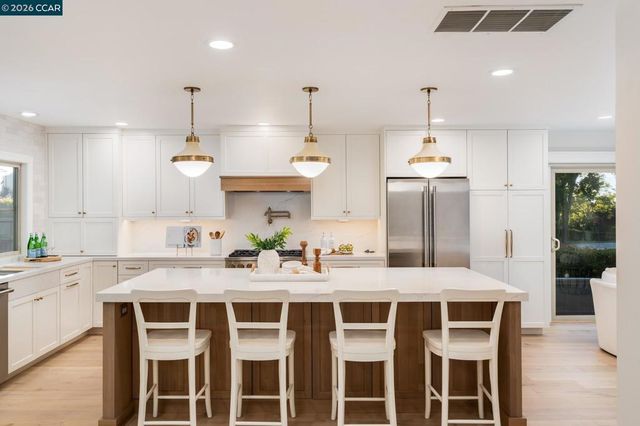 2003 Saint George Rd, Danville, CA 94526