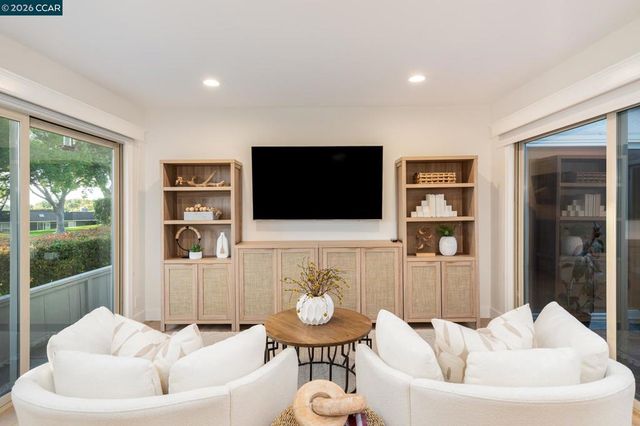 2003 Saint George Rd, Danville, CA 94526