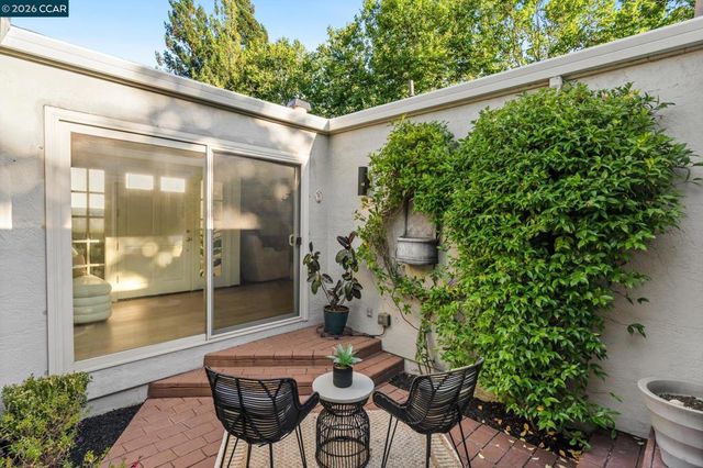 2003 Saint George Rd, Danville, CA 94526