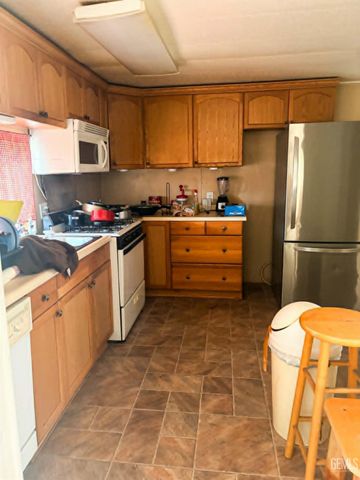4401 Hughes Lane 167, Bakersfield, CA 93304