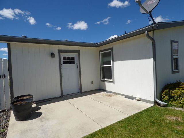 1818 N Grady Ln, Spokane Valley, WA 99016