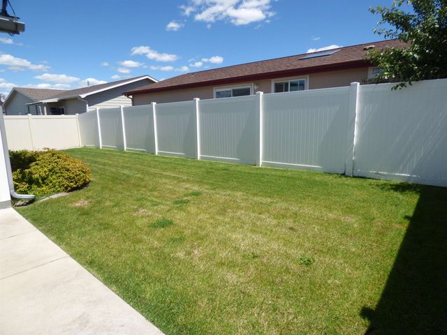 1818 N Grady Ln, Spokane Valley, WA 99016