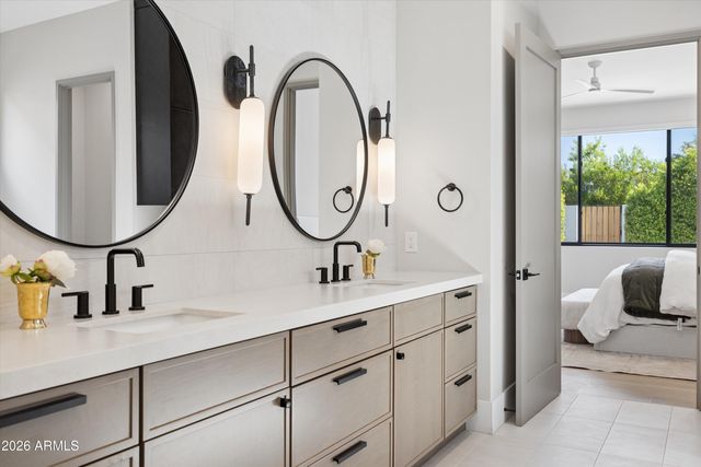 4010 E HAZELWOOD Street, Phoenix, AZ 85018