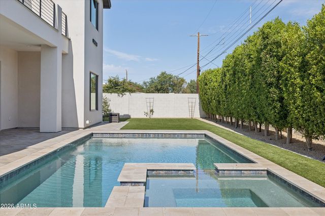 4010 E HAZELWOOD Street, Phoenix, AZ 85018