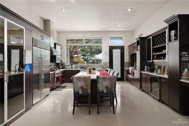 809 Rio Grande Drive, Mission, TX 78572