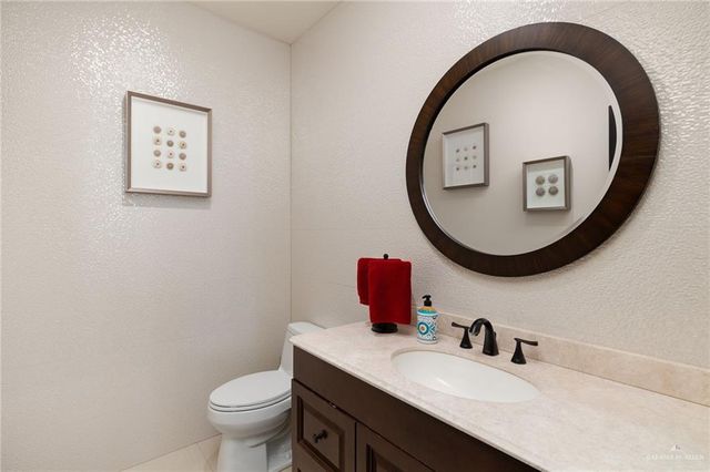 809 Rio Grande Drive, Mission, TX 78572