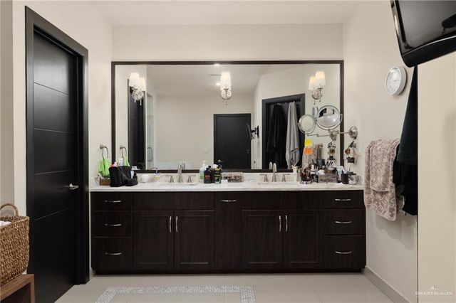 809 Rio Grande Drive, Mission, TX 78572