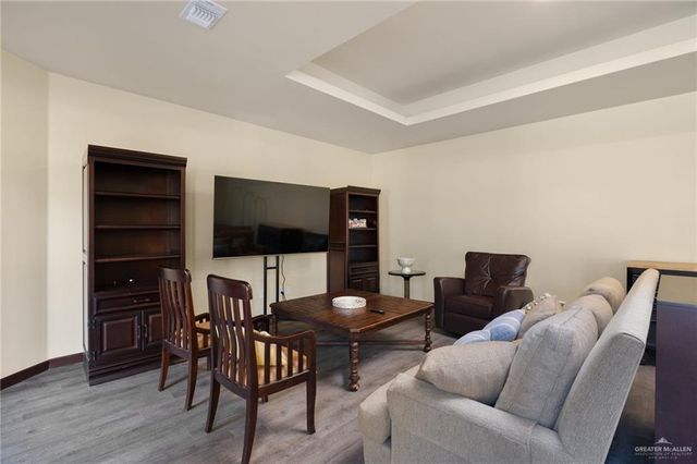 809 Rio Grande Drive, Mission, TX 78572