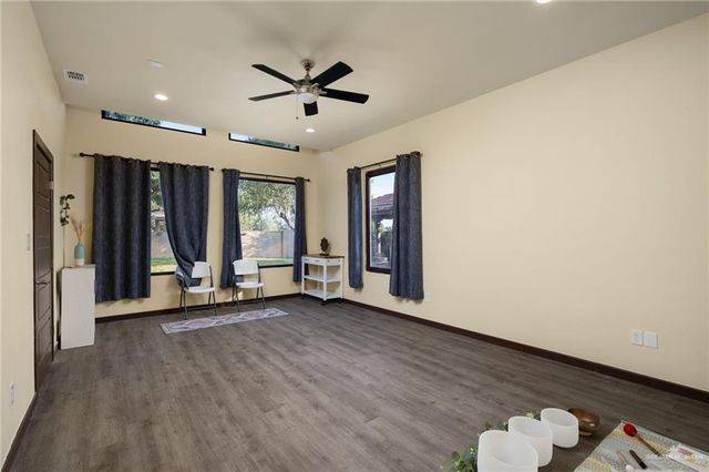 809 Rio Grande Drive, Mission, TX 78572