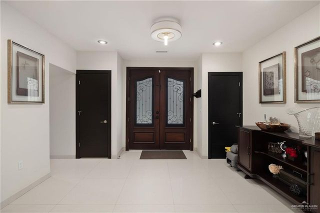 809 Rio Grande Drive, Mission, TX 78572