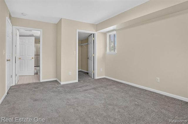 1655 Riverside Drive 12, Rochester Hills, MI 48309