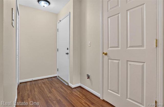 1655 Riverside Drive 12, Rochester Hills, MI 48309