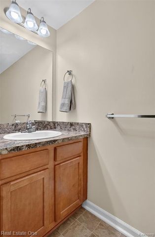 1655 Riverside Drive 12, Rochester Hills, MI 48309