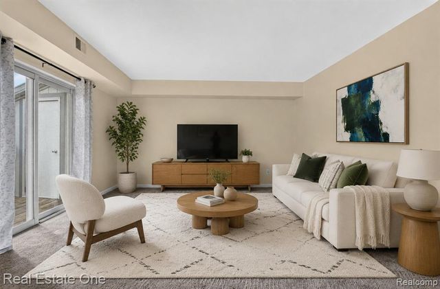 1655 Riverside Drive 12, Rochester Hills, MI 48309