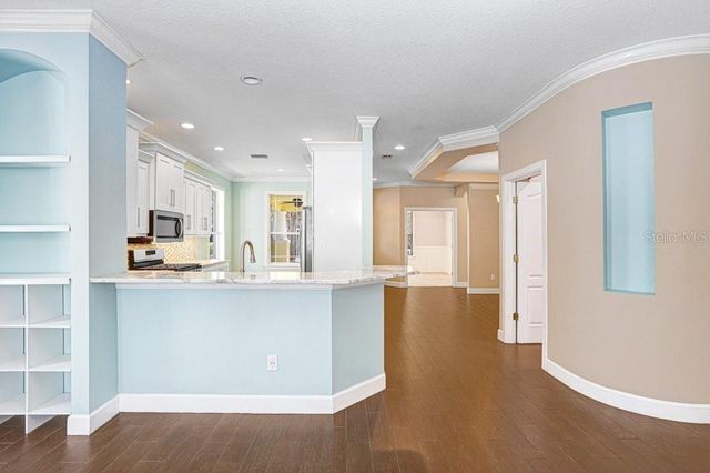 9513 WEST PARK VILLAGE DRIVE, Tampa, FL 33626