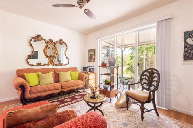 8931 TURNSTONE HAVEN PLACE, Tampa, FL 33619