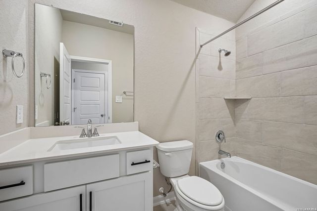 1222 Nikos Hollow, San Antonio, TX 78245