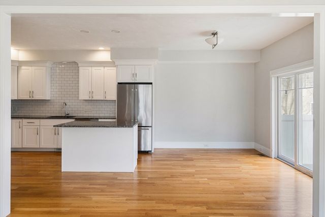 265 Bacon St B, Natick, MA 01760