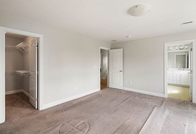 265 Bacon St B, Natick, MA 01760