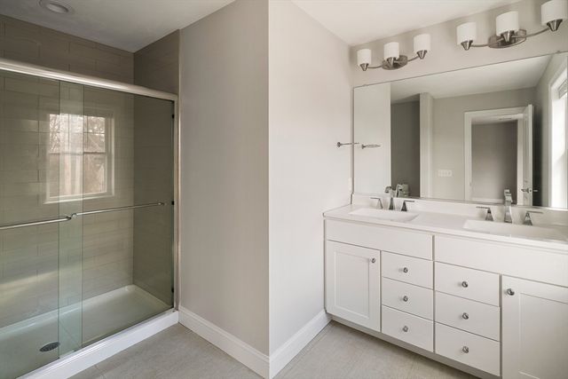 265 Bacon St B, Natick, MA 01760