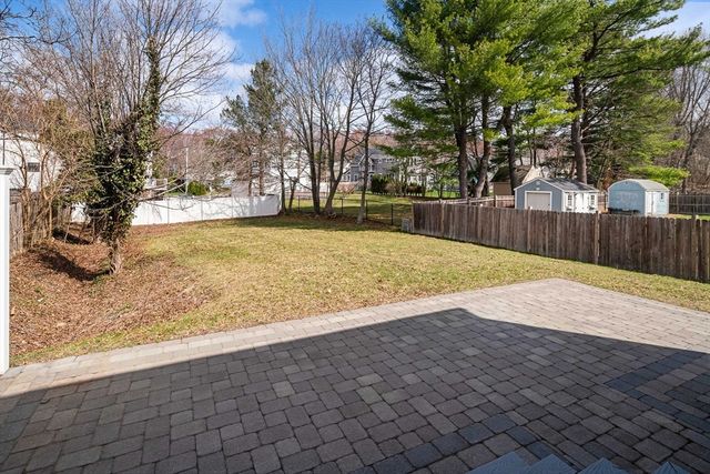 265 Bacon St B, Natick, MA 01760