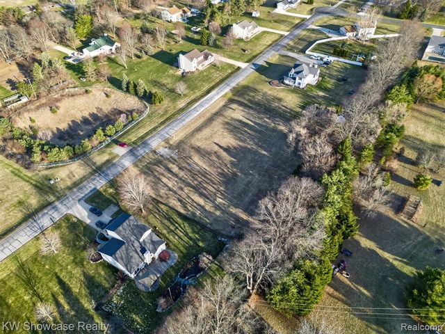 4640 Melanie Lane, White Lake, MI 48383