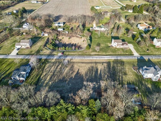 4640 Melanie Lane, White Lake, MI 48383