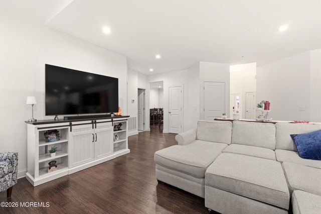 18 Tasha Lane, Howell, NJ 07731