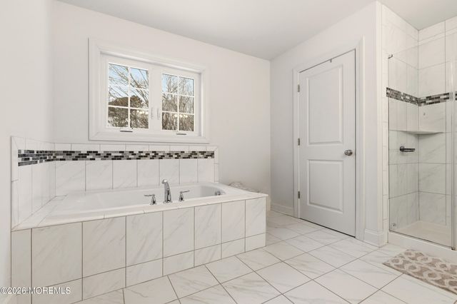 18 Tasha Lane, Howell, NJ 07731