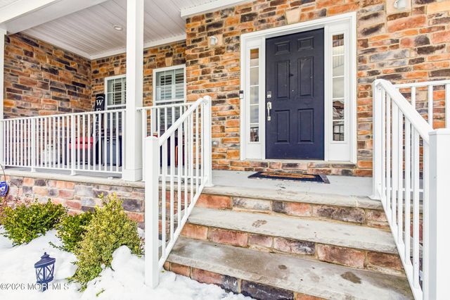 18 Tasha Lane, Howell, NJ 07731