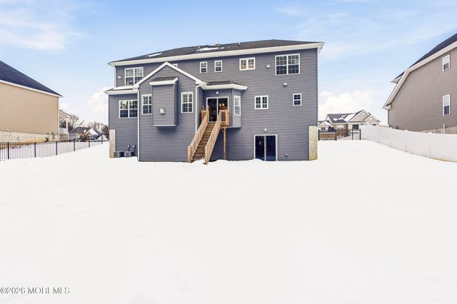 18 Tasha Lane, Howell, NJ 07731