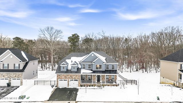 18 Tasha Lane, Howell, NJ 07731