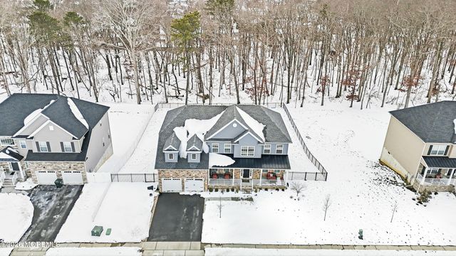 18 Tasha Lane, Howell, NJ 07731