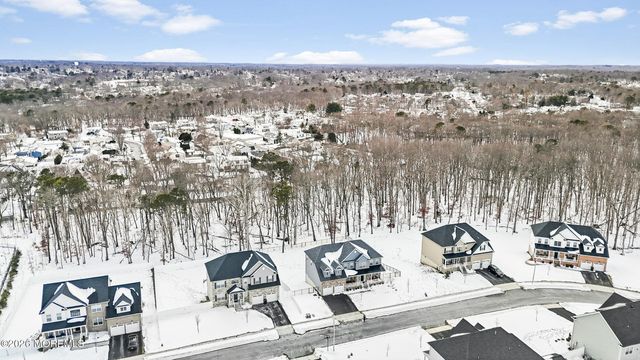 18 Tasha Lane, Howell, NJ 07731