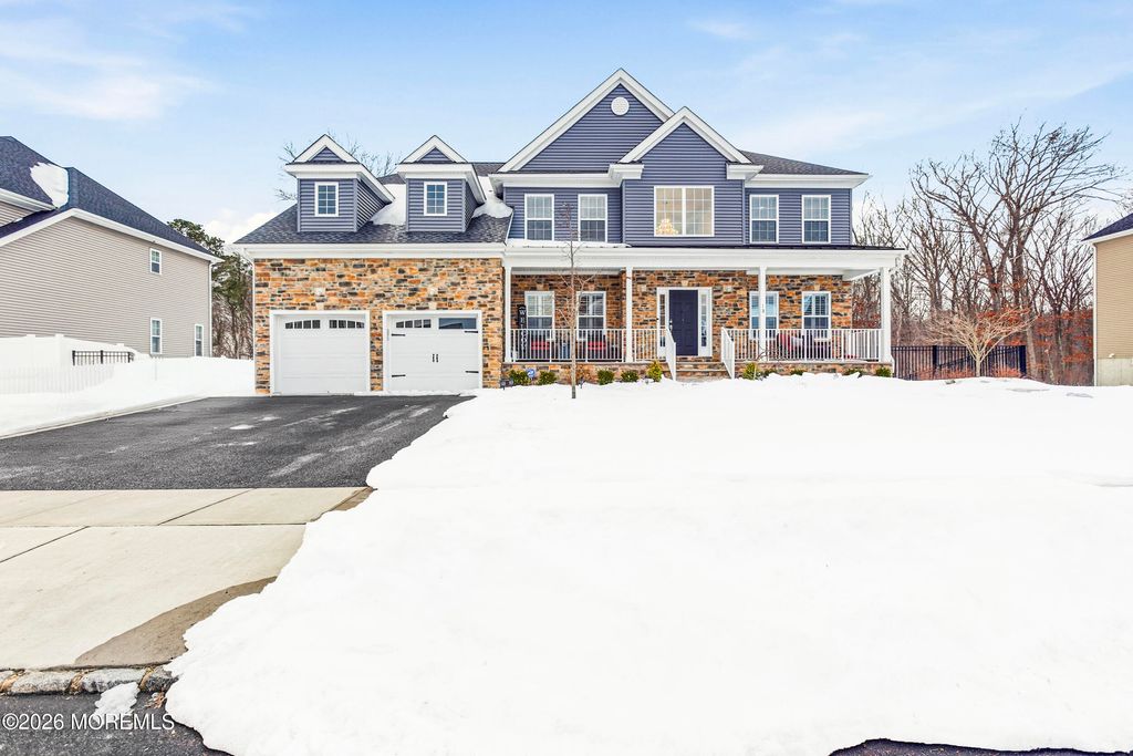 18 Tasha Lane, Howell, NJ 07731