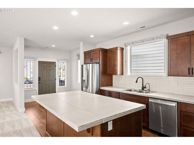 10176 Nw 292ND Ave, North Plains, OR 97133