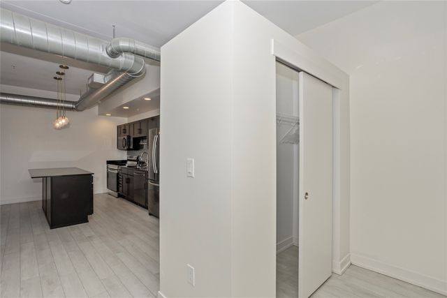 119 4th Street 408, Des Moines, IA 50309