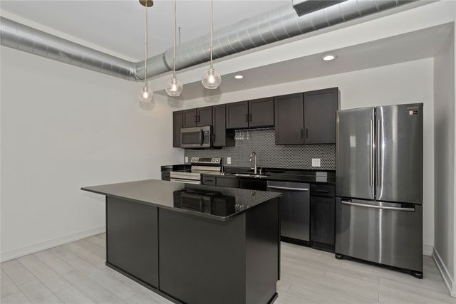 119 4th Street 408, Des Moines, IA 50309