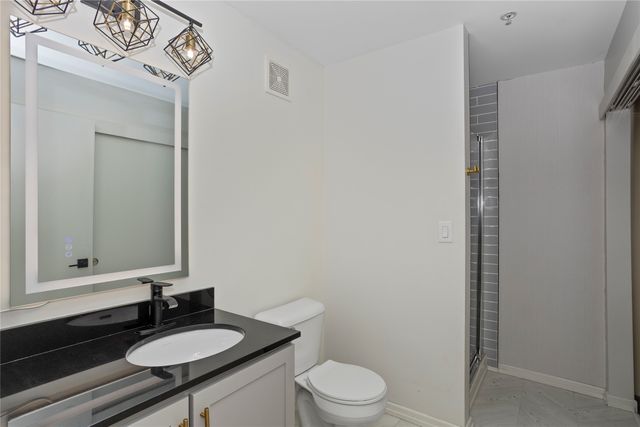 119 4th Street 408, Des Moines, IA 50309