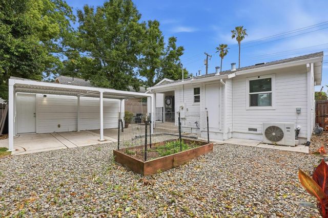 3438 36th St, Sacramento, CA 95817