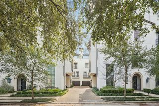 2411 Rosamond Street A, Houston, TX 77098