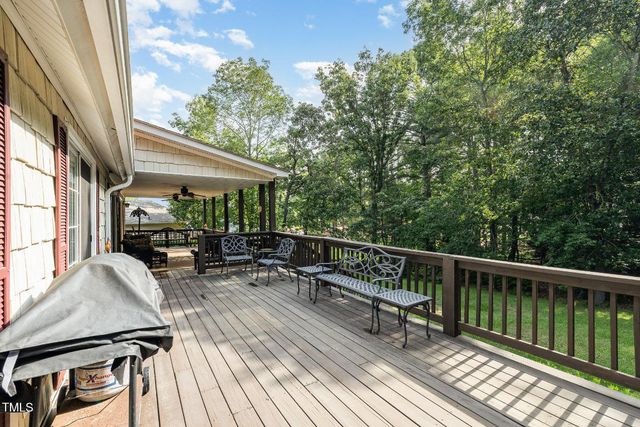 106 Scuppernong Court, West End, NC 27376