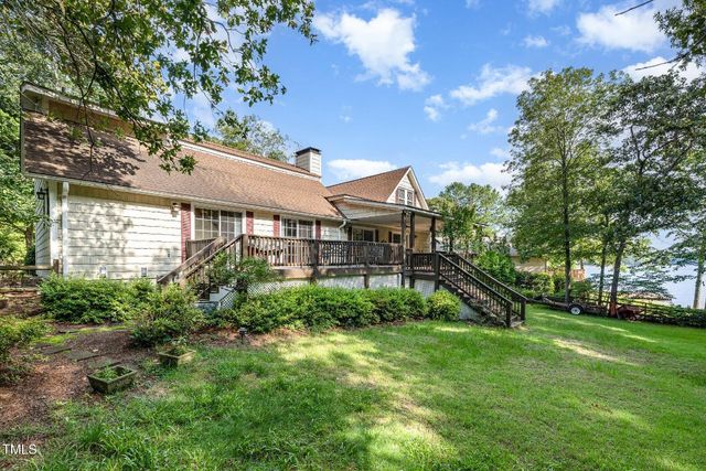 106 Scuppernong Court, West End, NC 27376