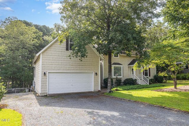 106 Scuppernong Court, West End, NC 27376