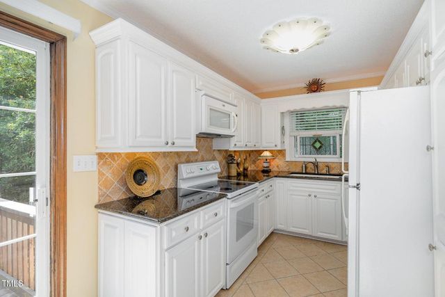 106 Scuppernong Court, West End, NC 27376