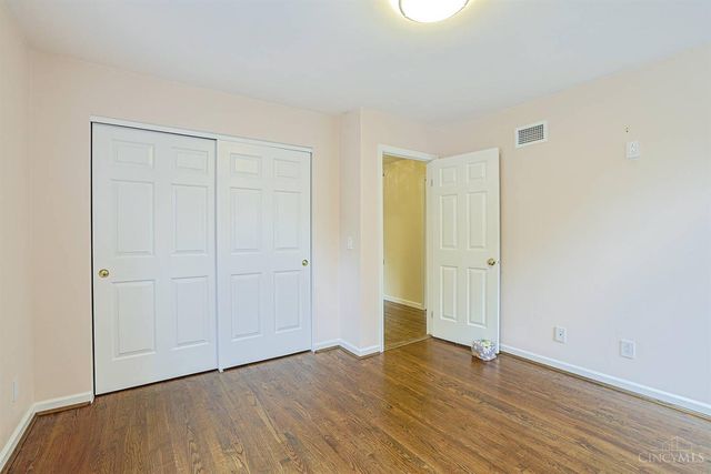 9960 Walnutridge Court, Symmes Twp, OH 45242
