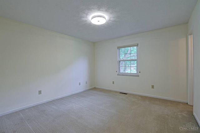 9960 Walnutridge Court, Symmes Twp, OH 45242