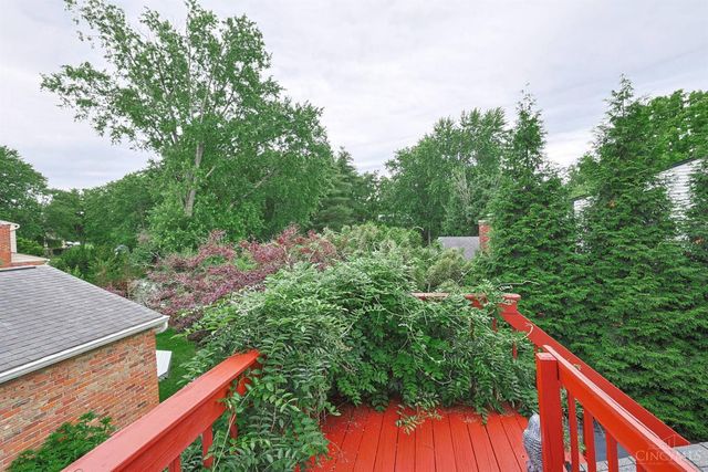 9960 Walnutridge Court, Symmes Twp, OH 45242